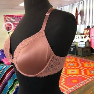 Beautiful 🤩 36C Auden Satin Front Clasp Bra